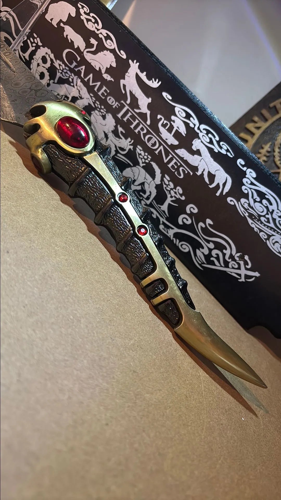 15” Stark Dagger - Catspaw Damascus Dagger w Display